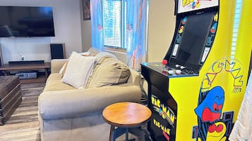 Smart TV, fireplace, video games