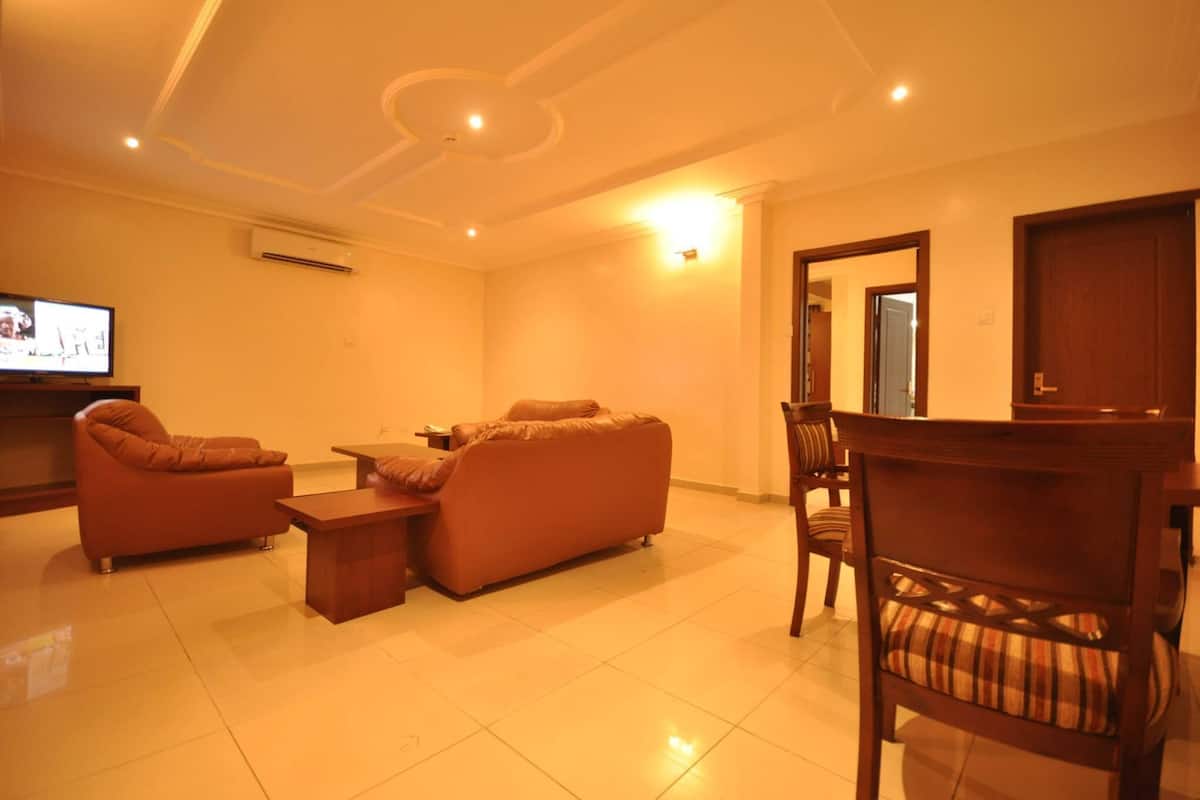 Chambre Luxe | 1 chambre, coffres-forts dans les chambres, décoration personnalisée