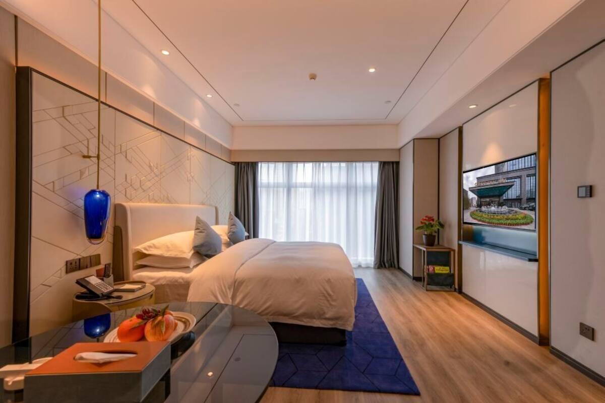 Kamar Bisnis | Brankas dan Wi-Fi gratis