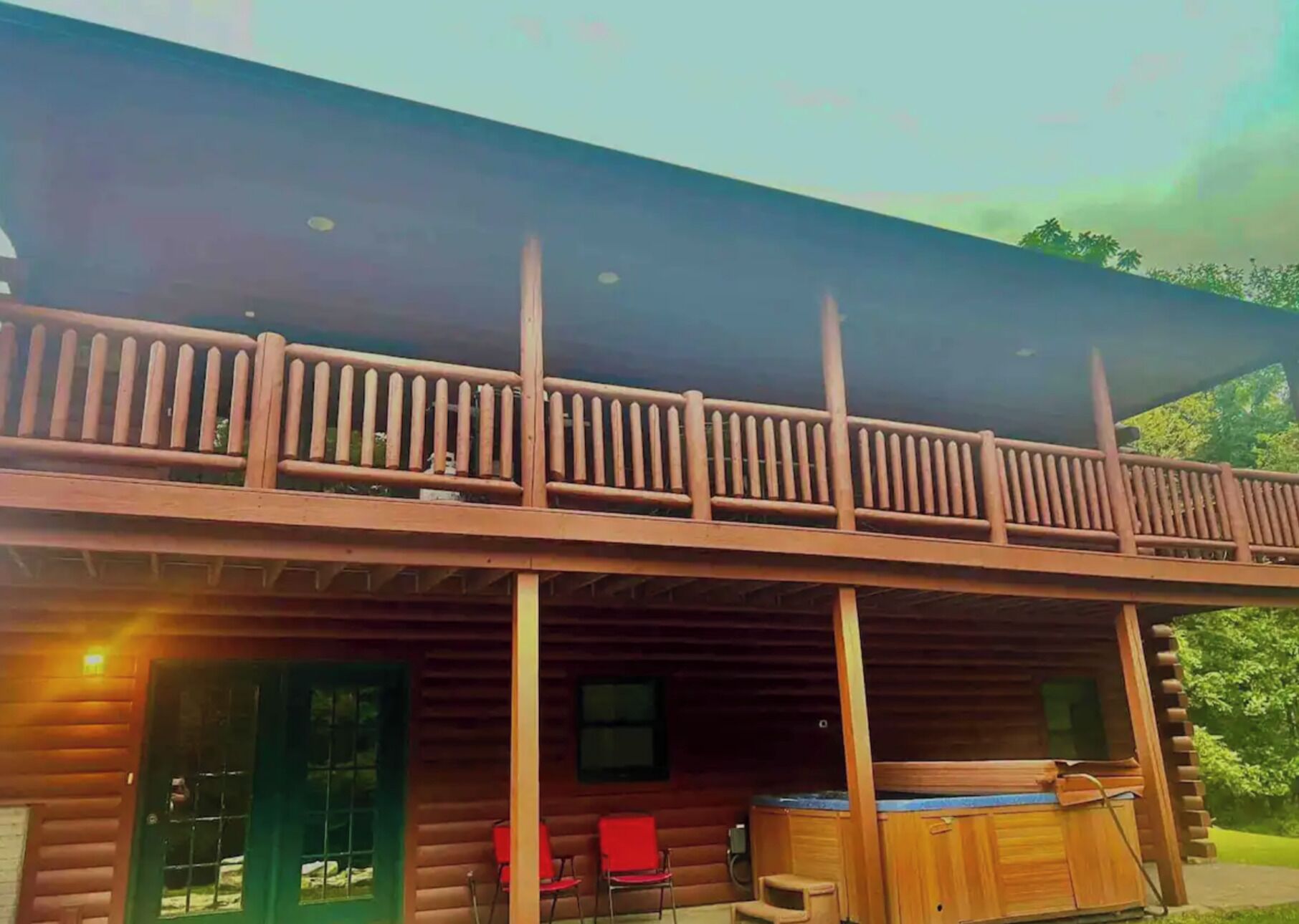 Timber Ridge Lodge w/ hot tub & POOL!
