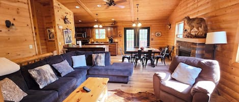 TV connectée, cheminée