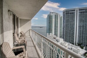 Design Apartment, 1 Bedroom | Balcony - OneLuxStay in the Heart of Brickell (Miami)
