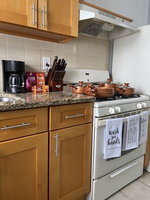 Fridge, microwave, oven, stovetop - Modern Comfort 1BR- 30 Minutes to Manhattan (Newark)