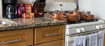 Modern Comfort 1BR- 30 Minutes to Manhattan