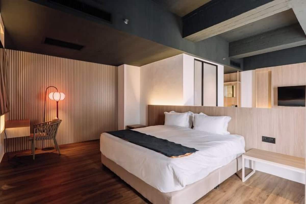 1 bedroom, desk, free WiFi