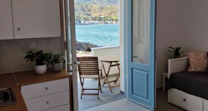 Relaxing Thalassa apartment near the center of Andros - 2 minutes walk