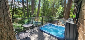 مغطس سبا خارجي