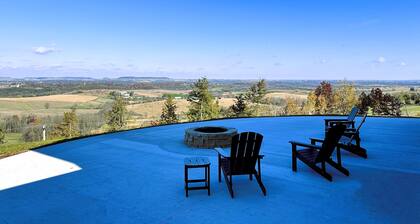 Secluded Retreat ~ Indoor Pool ~ Hot Tub ~Close To Sundown Mountain