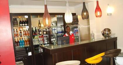 Samsy Hotel and Suites Benin City