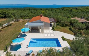 Pool - Beautiful home in Marcana (Marcana)
