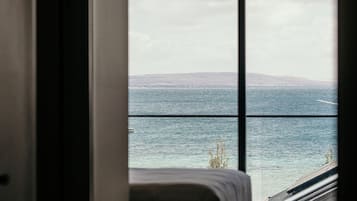 Studio, 1 kingsize bed, uitzicht op oceaan | 1 slaapkamer, luxe beddengoed, pillowtop-bedden, een bureau
