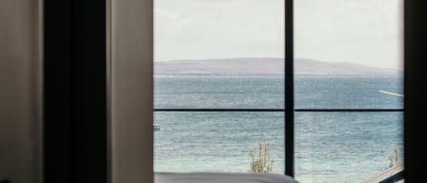Studio, 1 King Bed, Ocean View | 1 bedroom, premium bedding, pillow-top beds, desk
