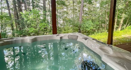New: Lakefront Luxury Home with Private Indoor Heated Pool!