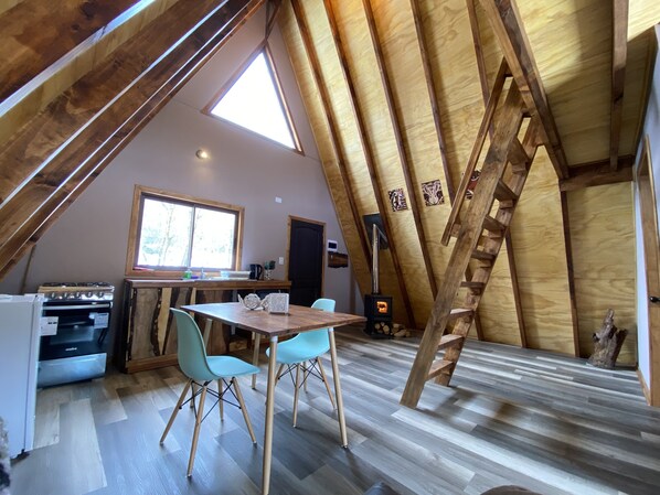 Dining - Casa Alpina Junto al Rio, Incluye Desayuno (Malalcahuello)