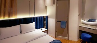 Qube Hotel by 98hospitality