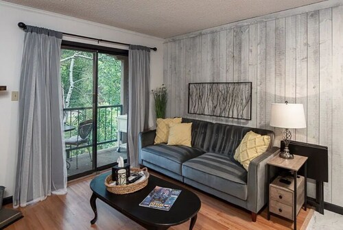 Cozy Condo in Ruidoso ideal for Outdoor Enthusiasts! 