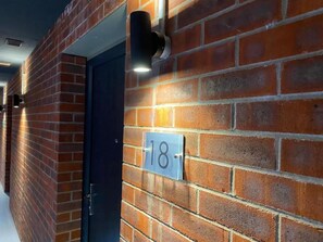 تفاصيل الفندق من الخارج