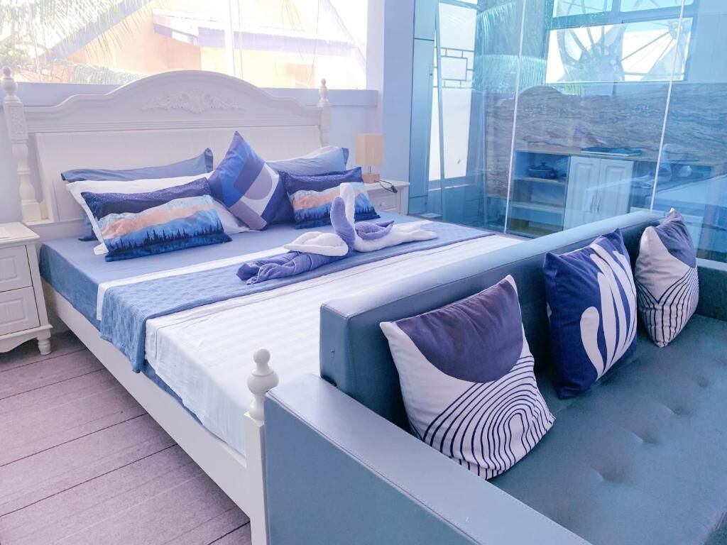 comfort double or twin room | hypo-allergenic bedding, in-room safe, blackout curtains