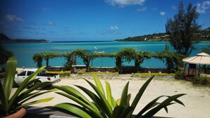 Beach/ocean view - Crystal Palace Hotel (Port Vila)
