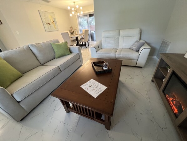 Smart TV, fireplace, ping pong