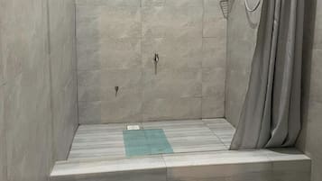 Shower, towels