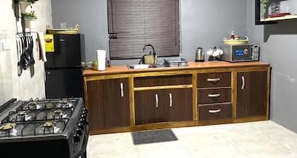 Tamaniroom- a private 1bed