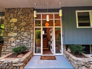 Exterior detail - Howland House |  A Mid-century Modern Gem with Fireplace, Hot Tub, Pet-friendly (Asheville)