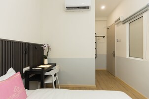 Deluxe Double Room | Peralatan tempat tidur premium, Wi-fi percuma, cadar katil 