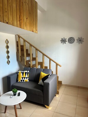 Exclusive Loft #15 | Living area - HILLMON'S HOTEL BAR & LOUNGE (Sosúa)