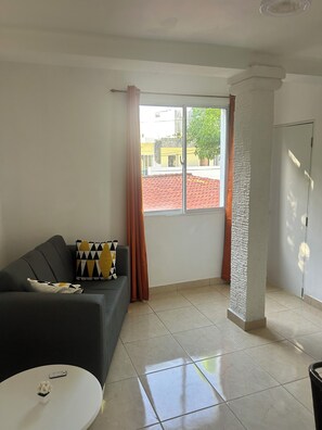 32-inch Smart TV with cable channels, Netflix, streaming services