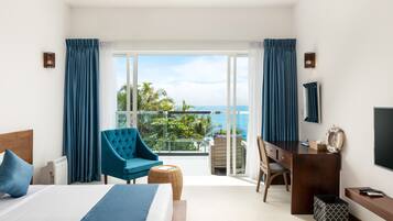 Deluxe Double Room, 1 King Bed, Balcony, Sea View | Egyptian cotton sheets, premium bedding, in-room safe
