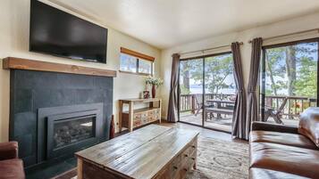 TV connectée, cheminée