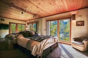 4 bedrooms, WiFi, bed sheets - HOA  w/ Pools & Hot Tubs, Dogs Ok- Northstar On The Course (Truckee)