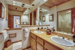 Shower, towels
