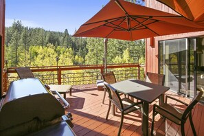 Outdoor dining - HOA  w/ Pools & Hot Tubs, Dogs Ok- Northstar On The Course (Truckee)