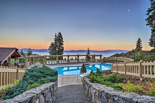 Private Hoa Beach, Pool and Hot Tub -Rocky Ridge Above The Lake