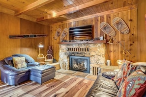TV, fireplace, DVD player