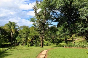 Apartment | 2 bedrooms - 2 Bedroomed House With a Lovely Garden - 2177 (Mutare)