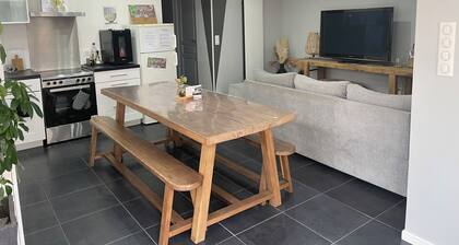 « L IMPRÉVU » est une maison individuelle calme au cœur de la Bourgogne.