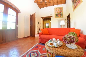 Fireplace - La Capannella - Capannori ,Tuscany (Capannori)