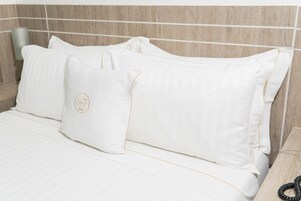 Wi-Fi de cortesia, roupa de cama