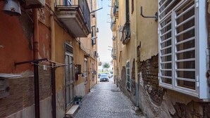 Sınıflandırılmamış resim, 30 üzerinden 5, düğme
