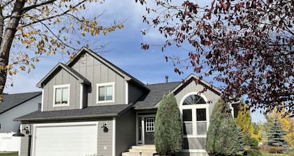 Cornell | Cozy/Clean 1Bdrm Guest Suite | Near MSU