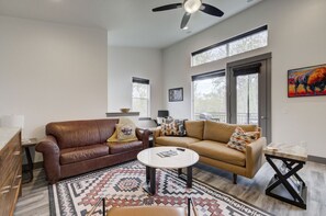 Smart TV, books, offices, computer monitors - Spur of the Moment Getaway | Gallatin River Trail (Bozeman)