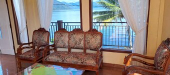 OYO 93241 Hotel Puri Azzura Danau Ranau Near Danau Ranau Pusri