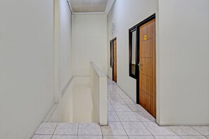 Lobby - Capital O 93244 Angkasa Inn (Tegal)
