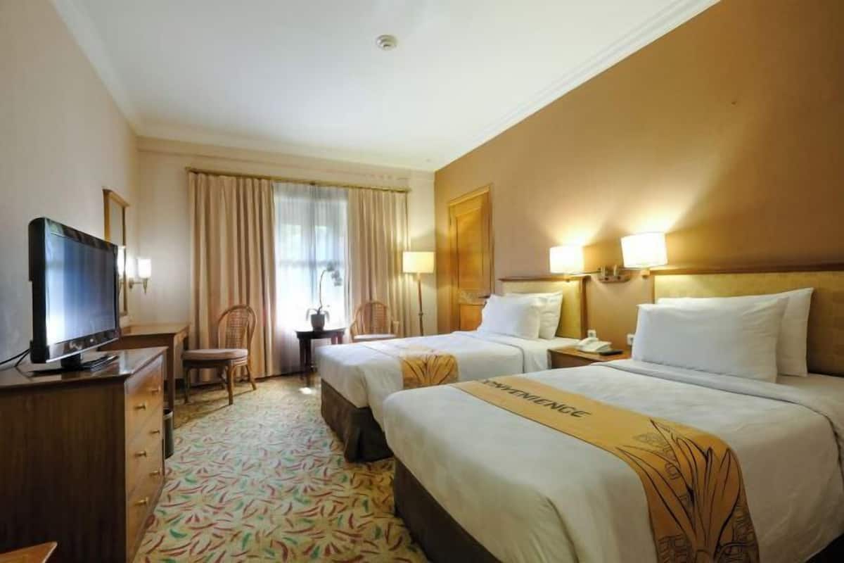 20 bedrooms, desk, free WiFi