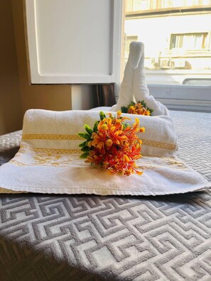 Deluxe Single Room | Egyptian cotton sheets, premium bedding, memory foam beds, soundproofing