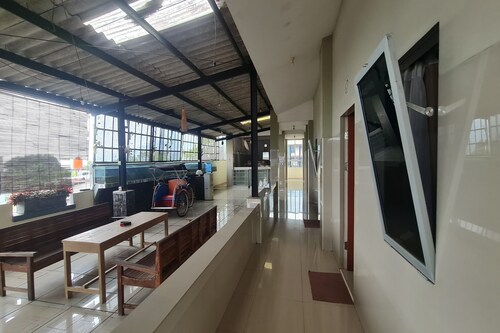 Capital O 93250 Hotel Tirta Kencana 2 Baturaden