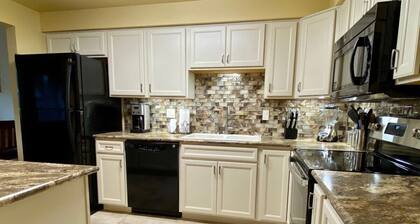 2 bedroom Hidden Gem